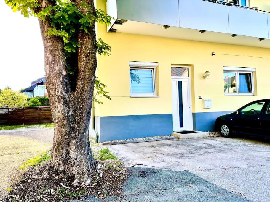 Schoene Wohnung Mit Eigenen Eingang Und Terrasse Gosseling Dış mekan fotoğraf