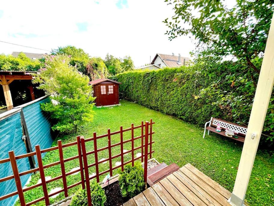 Schoene Wohnung Mit Eigenen Eingang Und Terrasse Gosseling Dış mekan fotoğraf